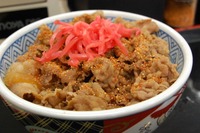 すき家･吉野家の牛丼持ち帰りをレンジで温めよう！美味しくなる方法を紹介